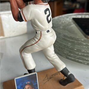 Vintage Willie Mays Famous Catch Porcelain Figurine 1990